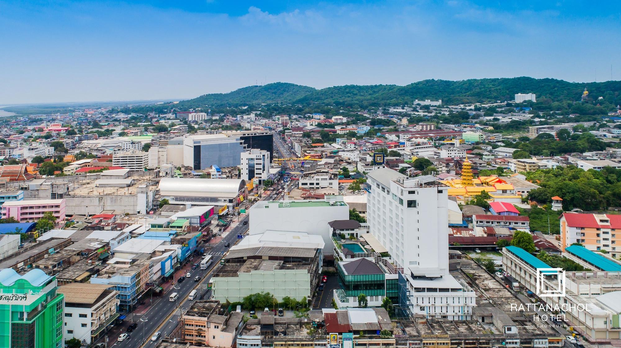 Rattanachol Hotel Chonburi Exteriér fotografie