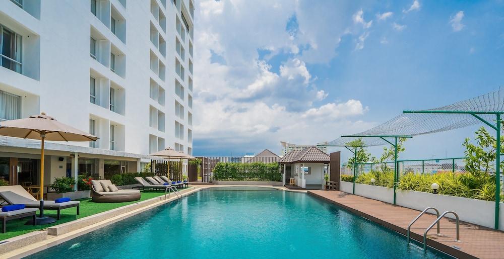 Rattanachol Hotel Chonburi Exteriér fotografie