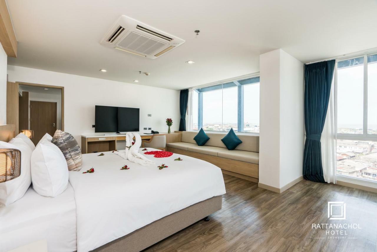 Rattanachol Hotel Chonburi Exteriér fotografie