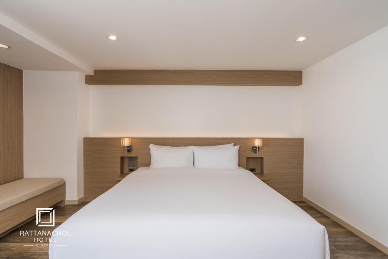 Rattanachol Hotel Chonburi Exteriér fotografie